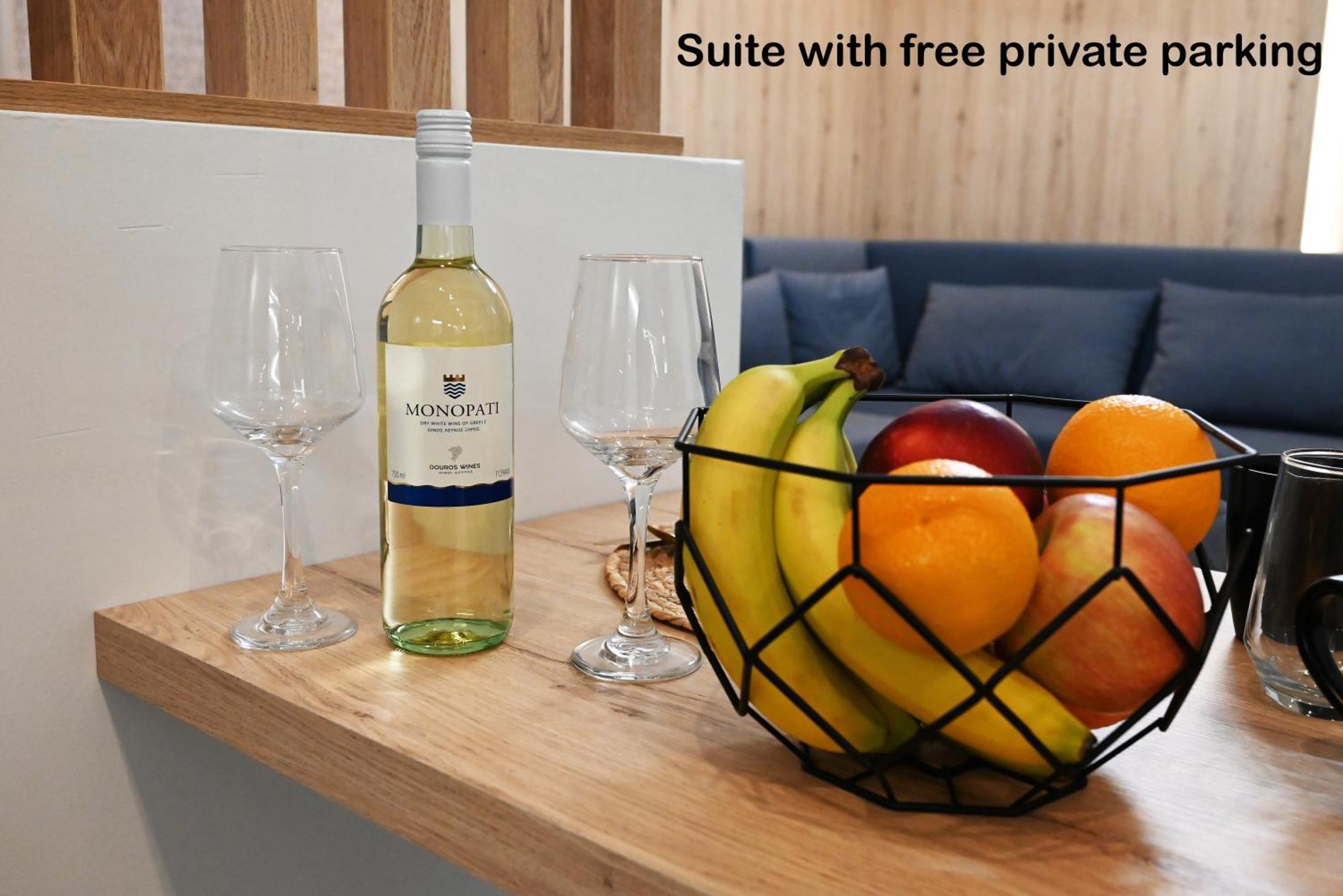 Mouson Luxury Suite With Free Private Parking 카발라 외부 사진